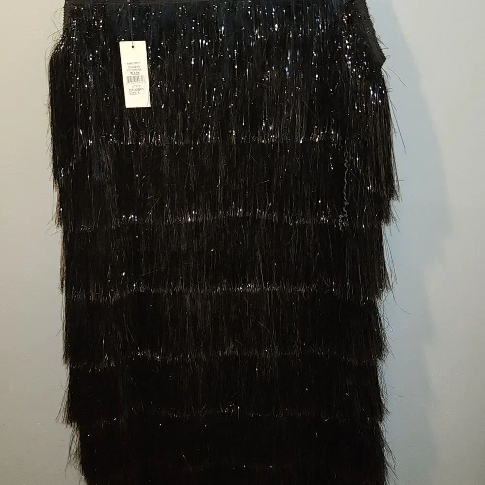 Feathery Flapper Dress   - Picture 6 of 7